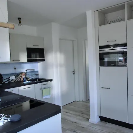 E9 Apartment